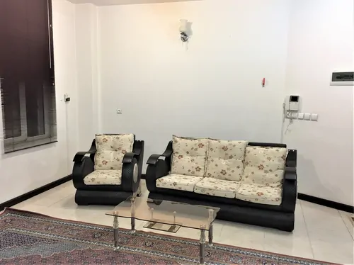تصویر 2 - خانه یگانه در شهرکرد