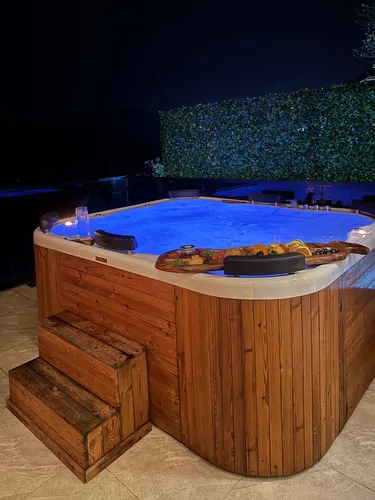 تصویر 30 - کلبه سوییسی آوان با جکوزی و صبحانه رایگان در  زیراب