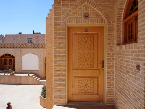 تصویر 14 - هتل سنتی حاکم (جانان) با صبحانه رایگان  در  ساوه