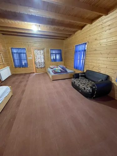 تصویر 2 - اقامتگاه بوم‌گردی الماس سبز (واحد6) در قلعه‌رودخان 