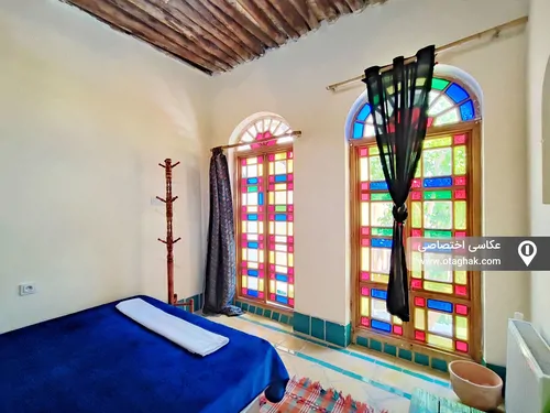 تصویر 9 - اقامتگاه بوم‌گردی عمارت هفت رنگ (سنگ و سیاه) در  شیراز