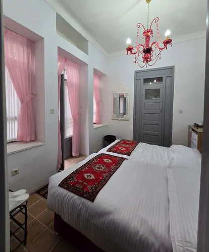 تصویر 3 - اقامتگاه بوم‌گردی چهارستون (قلم زنی ۴) با صبحانه رایگان در  اصفهان