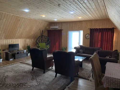 تصویر 4 - کلبه سوئیسی تنها در  قلعه‌رودخان 