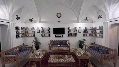 تصویر 7 - اقامتگاه بوم‌گردی محیط (فضای گوشه) در  کاشان