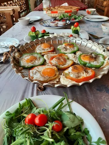 تصویر 9 - اقامتگاه بوم‌گردی سرای جهانگرد (یک تخته زیرزمین) با صبحانه رایگان در  مهریز