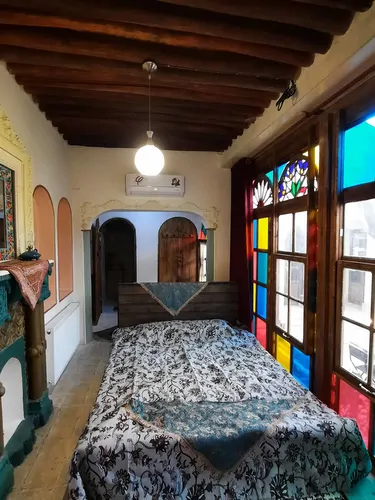 تصویر 3 - اقامتگاه بوم‌گردی سنتی ملک احمدی (شاه نشین) در شیراز