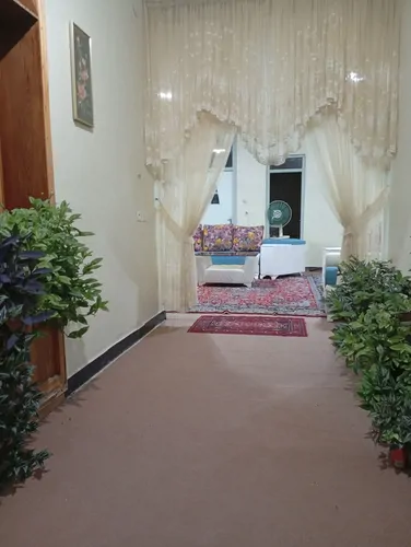 تصویر 3 - خانه معمولی در باغ بهادران