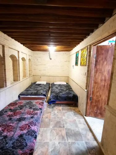 تصویر 4 - اقامتگاه بوم‌گردی سنتی ملک احمدی (زیرزمین) در شیراز