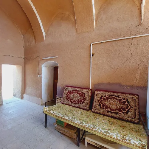تصویر 5 - سوییت  شمس العماره (اتاق صد طاقچه) در  اردستان