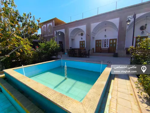 تصویر ۱ - اقامتگاه بوم‌گردی خانه باغ تاریخی کیمیا (اتاق 4) در  کاشان