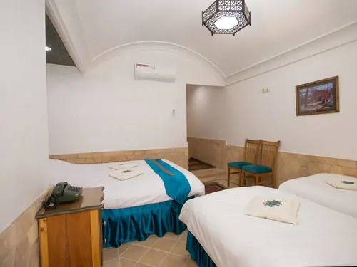 تصویر 3 - هتل سنتی سرای بابا افضل(اتاق202) در  کاشان