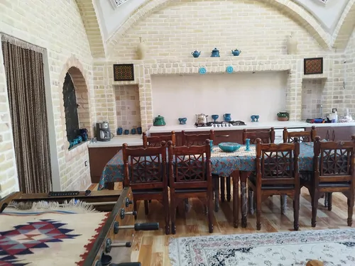 تصویر 2 - ویلا اقامتگاه ماهورا سنتی اما مدرن و خاص در سمنان