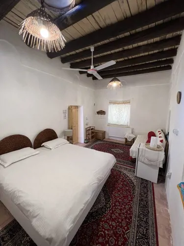 تصویر 2 - اقامتگاه بومگردی اله بوم (زرد گل) با صبحانه رایگان در قزوین