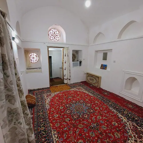 تصویر 25 - سوییت  شمس العماره (اتاق صد طاقچه) در  اردستان