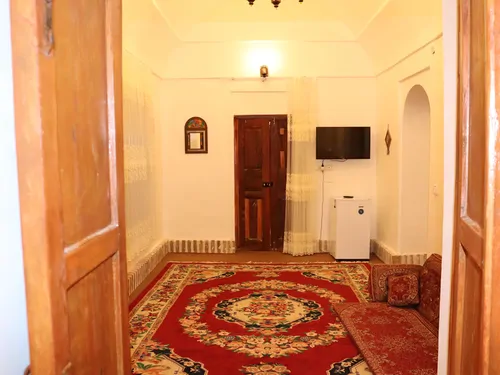 تصویر 3 - اقامتگاه بوم‌گردی  سرای زنده دلان (vip شاه نشین) در  فردوس