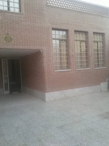 تصویر 2 - ویلا دربست همکف سه پارکینگ سه خواب  ویلایی  در کاشان