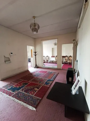تصویر 2 - خانه منزل با موقعیت مکانی عالی جهت گردشگری در شیراز