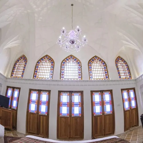 تصویر 3 - هتل سنتی سرای کاسیان (پنج دری شاهنشین 116) در کاشان