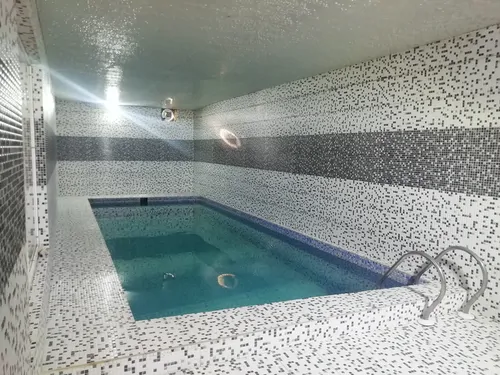 تصویر ۱ - ویلا  استخردار آبگرم زارع با بیلیارد در  شهسوار