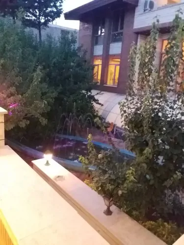 تصویر 2 - ویلا  کاخ ویلا مجلل با استخر در بروجرد