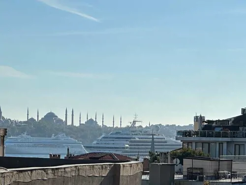 تصویر ۱ - هتل آپارتمان افشار رزیدنس (طبقه دوم) با ترانسفر و گشت 1 روزه رایگان در  استانبول