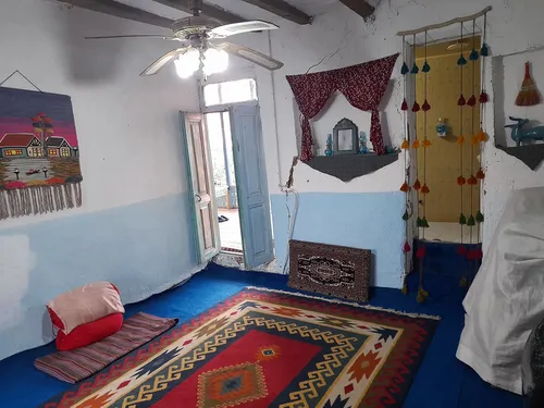 تصویر ۱ - اقامتگاه بوم‌گردی گیل خانه(اتاق گل پامچال) در  کوچصفهان
