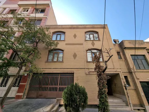 تصویر 2 - خانه اردشیر در سعادت آباد در تهران