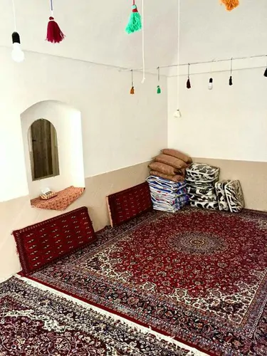 تصویر 3 - اقامتگاه بوم‌گردی راویج (اتاق کف خواب 1) در سرایان