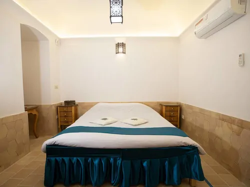 تصویر 6 - هتل سنتی سرای بابا افضل(اتاق202) در  کاشان