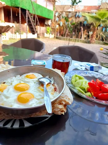 تصویر 10 - اقامتگاه بوم‌گردی سیمرغ (3)  در  انزلی