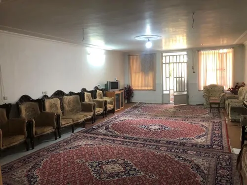 تصویر 1 - خانه سرای آرامش (طبقه همکف) در  یزد