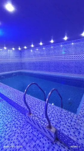 استخردار سرپوشیده آبگرم ایلیا