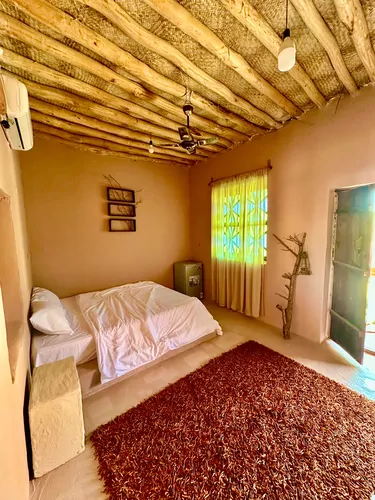 تصویر 2 - اقامتگاه بومگردی چشم هنگام (اتاق صخره) در هنگام