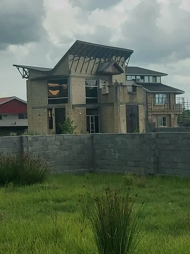 تصویر 3 - ویلا معماری بی نظیر با چشم انداز کوه های دیلمان در لاهیجان