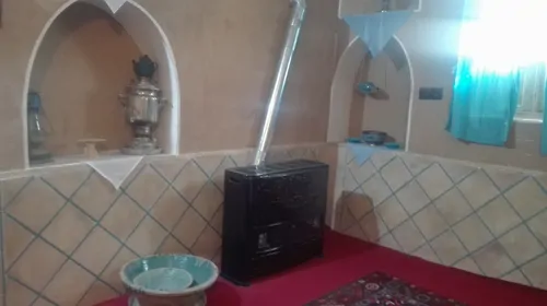 تصویر 2 - اقامتگاه بوم‌گردی سرای صالح (فیروزه) در برزک