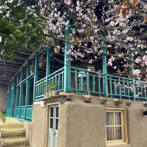 تصویر ۱ - اقامتگاه بوم‌گردی روستایی رافا (اتاق لیلَکی)  در  سنگر