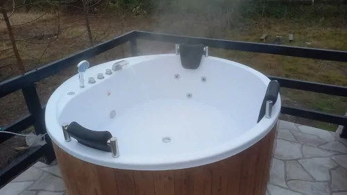 تصویر 20 - کلبه سوئیسی جکوزی دار آرسن در  ماسال