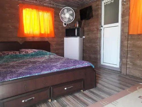 تصویر 3 - کلبه نقلی سنگی با استخر آبگرم سانسی در فیروزکوه 