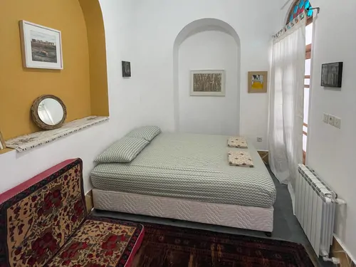 تصویر 1 - هتل سنتی خانه ی ما (اتاق گنجه) در  کرمان