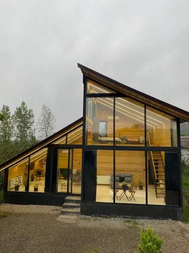 تصویر 16 - کلبه شیشه ای افرا تراس دار در  ماسال