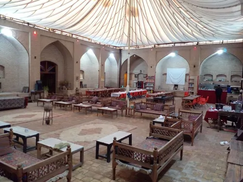 تصویر 4 - هتل سنتی کاروانسرای صفویه سریزد (4) در  مهریز