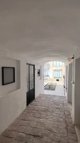 تصویر 8 - اقامتگاه بومگردی محیط (فضای میان) در کاشان