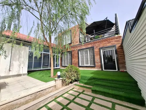 تصویر 2 - ویلا استخردار آبگرم اِلِن در چهارباغ