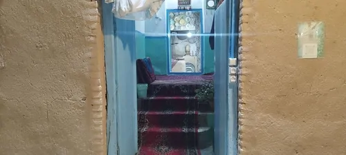 تصویر 12 - اقامتگاه بوم‌گردی گُلک بانو (اتاق آلاله) در  کاشمر