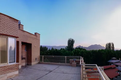 تصویر 2 - آپارتمان زیبای آذران2-209  در باغ بهادران
