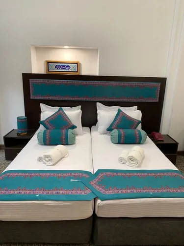 تصویر 3 - هتل سنتی قهرمانی (واحد ۱۰۶) با صبحانه رایگان در قزوین