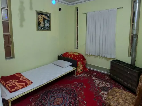 تصویر 6 - اقامتگاه بوم‌گردی باغ گلچهران(واحد پاییز) در  بروجرد