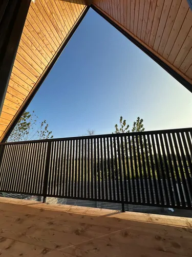 تصویر 8 - کلبه خانِ منطقه آزاد در  انزلی