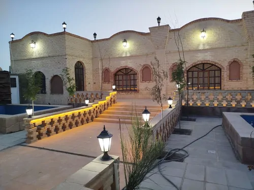 تصویر 3 - اقامتگاه بوم‌گردی اقامتگاه بومگردی ماهورا با معماری خاص و چشمگیر و دیدنی  در گرمسار