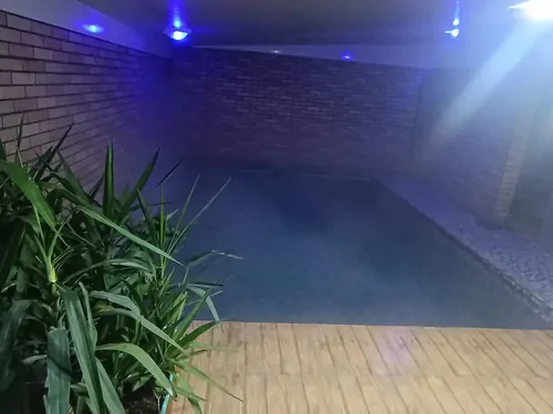 تصویر 28 - ویلا استخردار آبگرم سرپوشیده شیشه ای جنگلی در عباس آباد